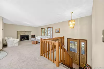 34 Lawrence Road, Hyde Park, NY 12538 - Photo 6