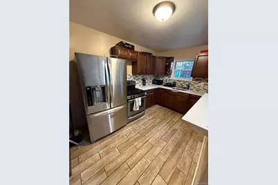 443 Howe Avenue, Bronx, NY 10473 - Photo 4