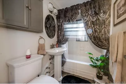 2976 Waterbury Avenue, Bronx, NY 10461 - Photo 12