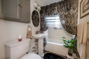 2976 Waterbury Ave, Bronx, NY 10461 - Photo 12