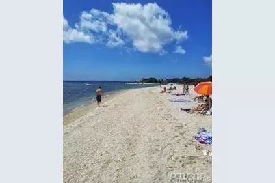 47 Woodcliff Trail, Calverton, NY 11933 - Photo 28