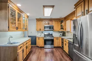 60 Lake Shore Dr, Patchogue, NY 11772 - Photo 16