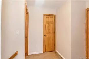 2186 Mcclellan St, East Meadow, NY 11554 - Photo 18