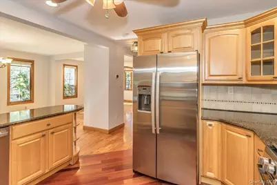 2186 McClellan Street, East Meadow, NY 11554 - Photo 14