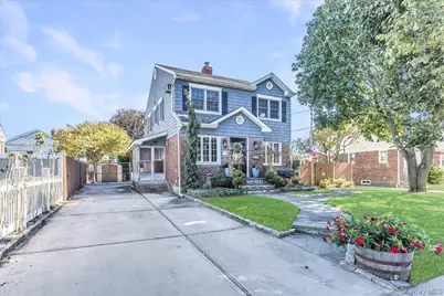 2186 McClellan Street, East Meadow, NY 11554 - Photo 2