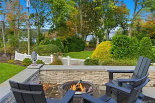 17 Winchester Ln, Huntington, NY 11743 - Photo 38