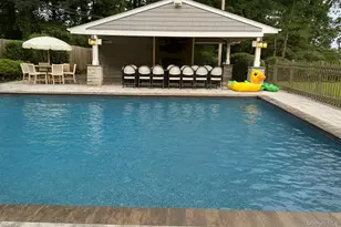 17 Winchester Ln, Huntington, NY 11743 - Photo 34