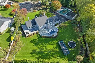 17 Winchester Ln, Huntington, NY 11743 - Photo 40