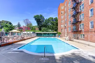 54-44 Little Neck Pkwy, Little Neck, NY 11362 - Photo 14