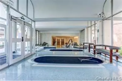 54-44 Little Neck Parkway #5O, Little Neck, NY 11362 - Photo 4