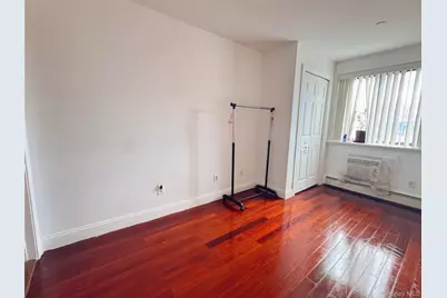 4105 College Point Boulevard #3, Flushing, NY 11355 - Photo 2
