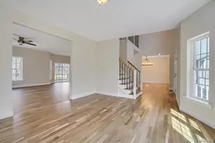 8 Jefferson Ave, New Windsor, NY 12553 - Photo 4