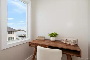 3695 S Somerset Dr, Seaford, NY 11783 - Photo 34