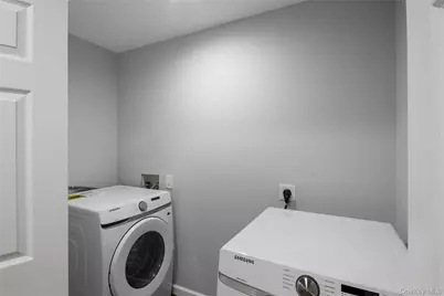 561 Birch Hollow Drive, Shirley, NY 11967 - Photo 14