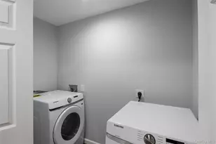 561 Birch Hollow Dr, Shirley, NY 11967 - Photo 14