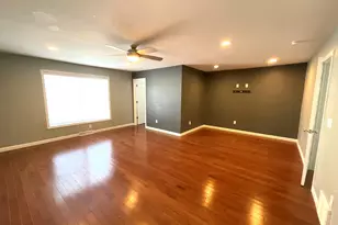 38 Stacey Wy, Troy, NY 12180 - Photo 8