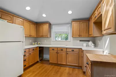 48 Cedar Road, East Northport, NY 11731 - Photo 28