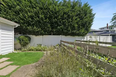 1 Leo Street, Patchogue, NY 11772 - Photo 28