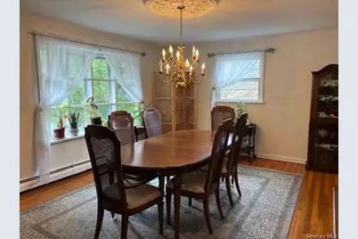 59 Edgewood Avenue, Oakdale, NY 11769 - Photo 4