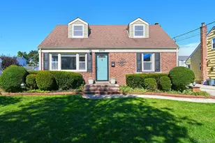 2499 Third Ave, East Meadow, NY 11554 - Photo 2