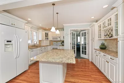 2499 3rd Avenue, East Meadow, NY 11554 - Photo 6