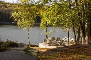153 Lakeshore Dr, Monticello, NY 12701 - Photo 2