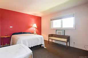 112 Edmunton Dr, North Babylon, NY 11703 - Photo 8