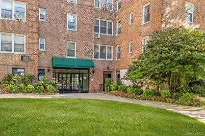 26-25 Union Street #3E, Flushing, NY 11354 - Photo 2