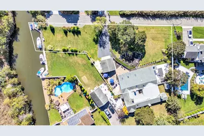 117 Middlesex Avenue, Oakdale, NY 11769 - Photo 30