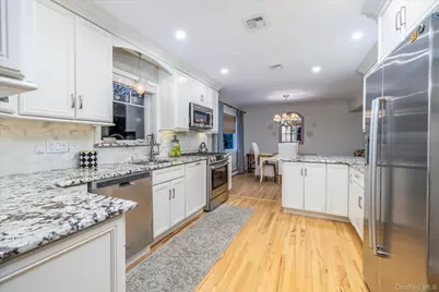 10 Princeton Street, Rockville Centre, NY 11570 - Photo 14