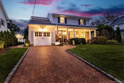 10 Princeton Street, Rockville Centre, NY 11570 - Photo 2