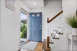 8 Ellsworth Pl, East Northport, NY 11731 - Photo 10