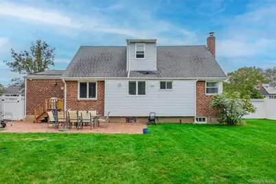 8 Ellsworth Place, East Northport, NY 11731 - Photo 8