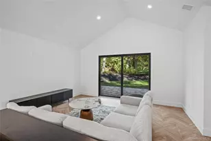 29 Seward Dr, Dix Hills, NY 11746 - Photo 18