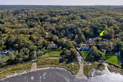 126 Cove Road, Oyster Bay, NY 11771 - Photo 4