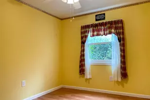 164 Rinaldi Blvd, Poughkeepsie, NY 12601 - Photo 10