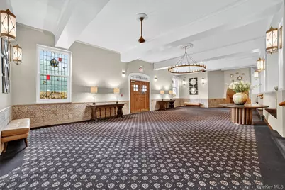 219 Bronx River Road #2L, Yonkers, NY 10704 - Photo 2