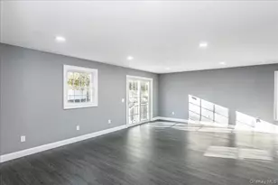 26 Gabon Ln, Coram, NY 11727 - Photo 22