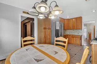 177 Finmor Dr, White Plains, NY 10607 - Photo 16