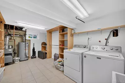 177 Finmor Drive, White Plains, NY 10607 - Photo 36