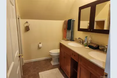 280 Bayview Avenue, Patchogue, NY 11772 - Photo 18