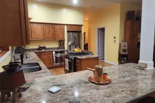 280 Bayview Ave, Patchogue, NY 11772 - Photo 4