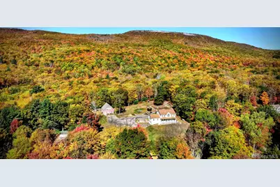 557 Oregon Trail, Walker Valley, NY 12566 - Photo 1