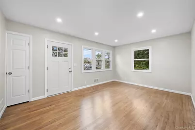 78 Phelps Lane, North Babylon, NY 11703 - Photo 6