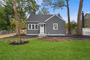 78 Phelps Ln, North Babylon, NY 11703 - Photo 2