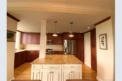 27010 Grand Central Parkway #12O, Floral Park, NY 11005 - Photo 12