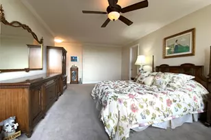 270-10 Grand Central Pkwy, Floral Park, NY 11005 - Photo 22