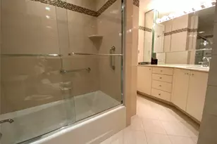 270-10 Grand Central Pkwy, Floral Park, NY 11005 - Photo 28