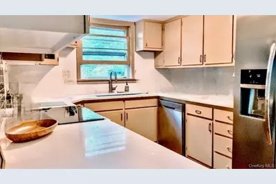 45 New Jersey Avenue, Bellport, NY 11713 - Photo 10