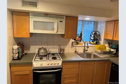 511 Bolton Avenue, Bronx, NY 10473 - Photo 14